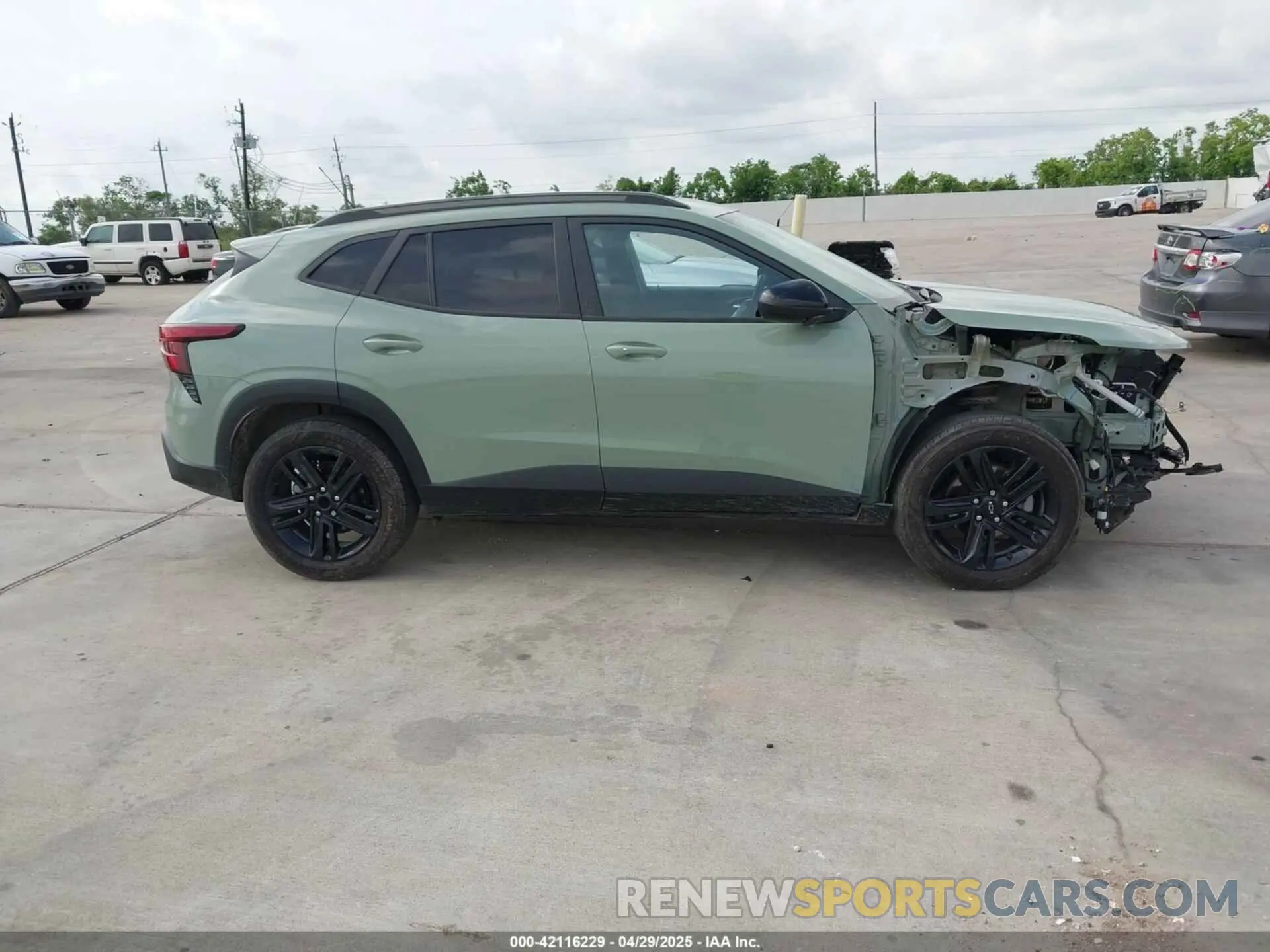 13 fotografías del automóvil dañado KL77LKE21RC086696 CHEVROLET TRAX 2024