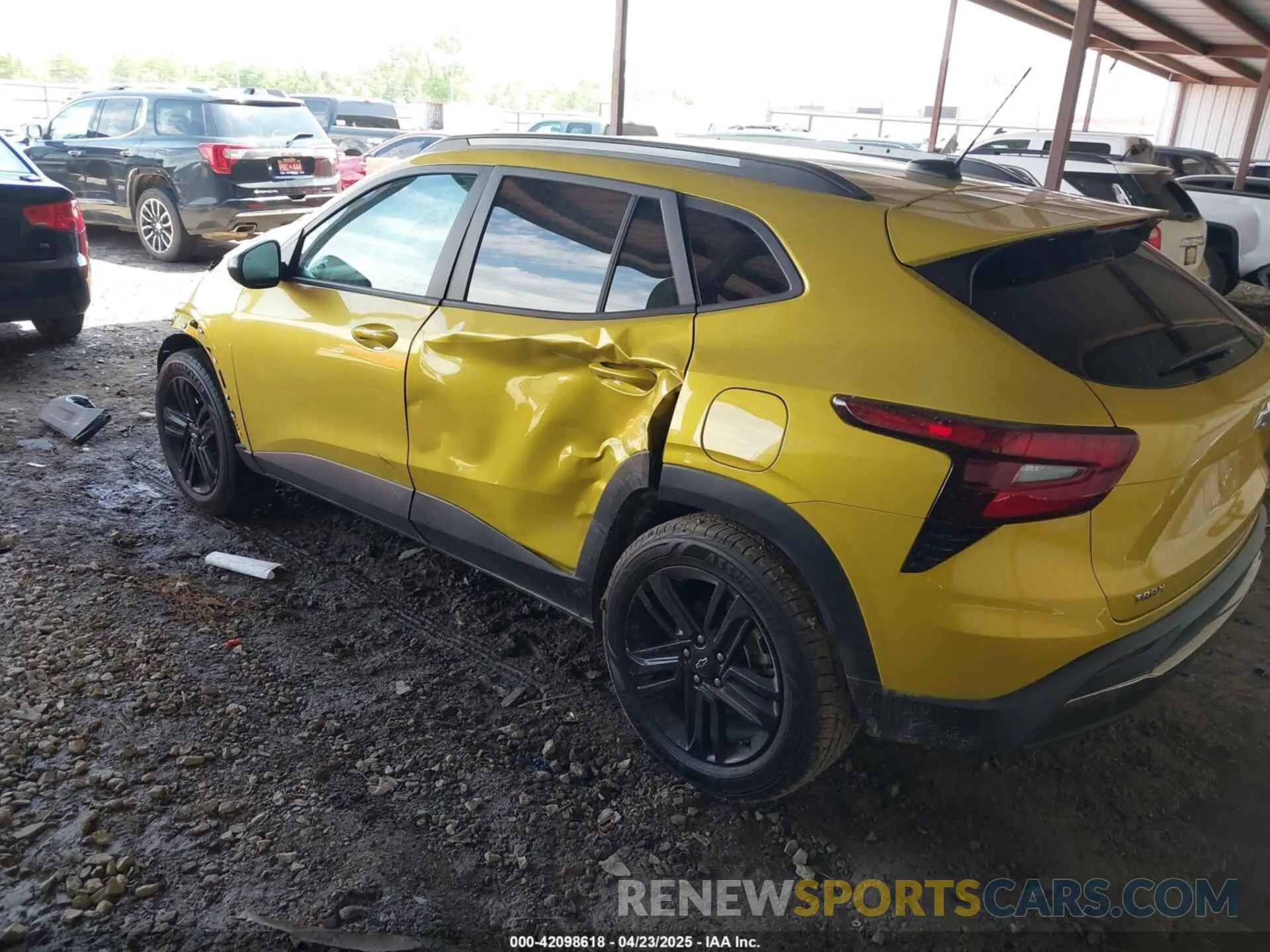 3 fotografías del automóvil dañado KL77LKE23RC013944 CHEVROLET TRAX 2024