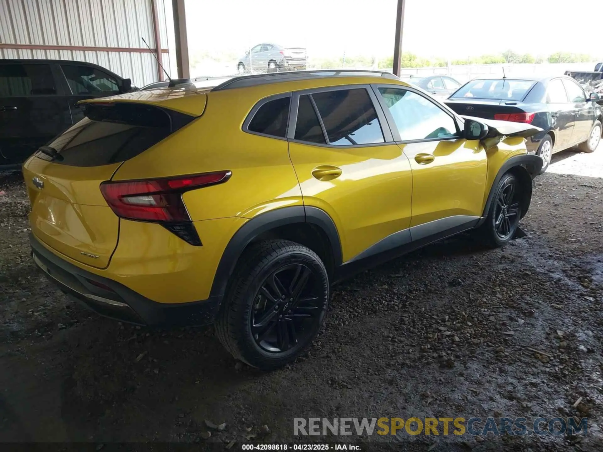 4 fotografías del automóvil dañado KL77LKE23RC013944 CHEVROLET TRAX 2024