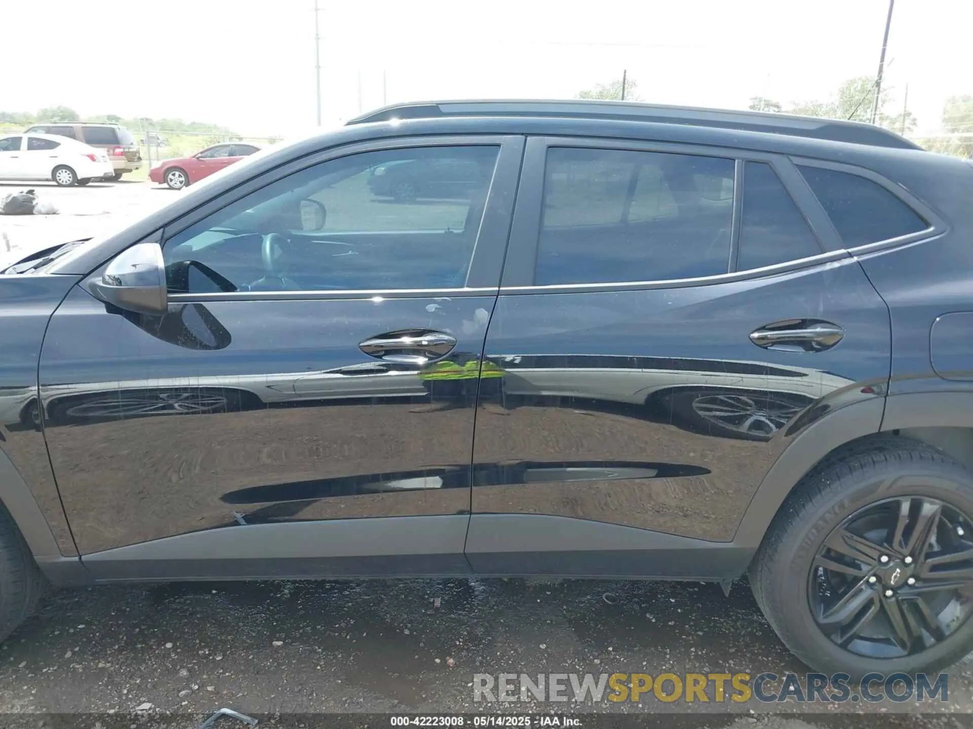 14 fotografías del automóvil dañado KL77LKE23RC238056 CHEVROLET TRAX 2024