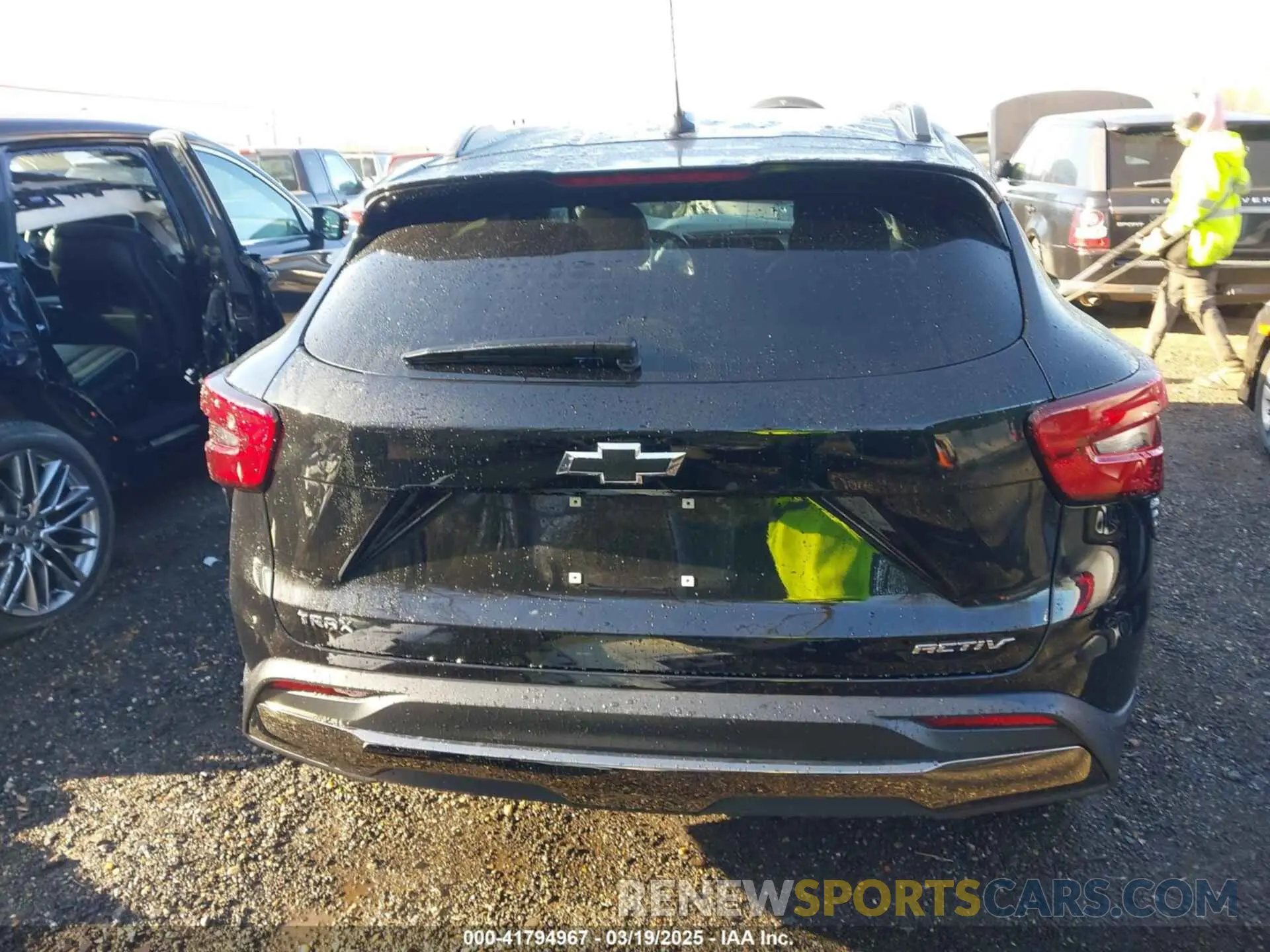 16 fotografías del automóvil dañado KL77LKE27RC127493 CHEVROLET TRAX 2024