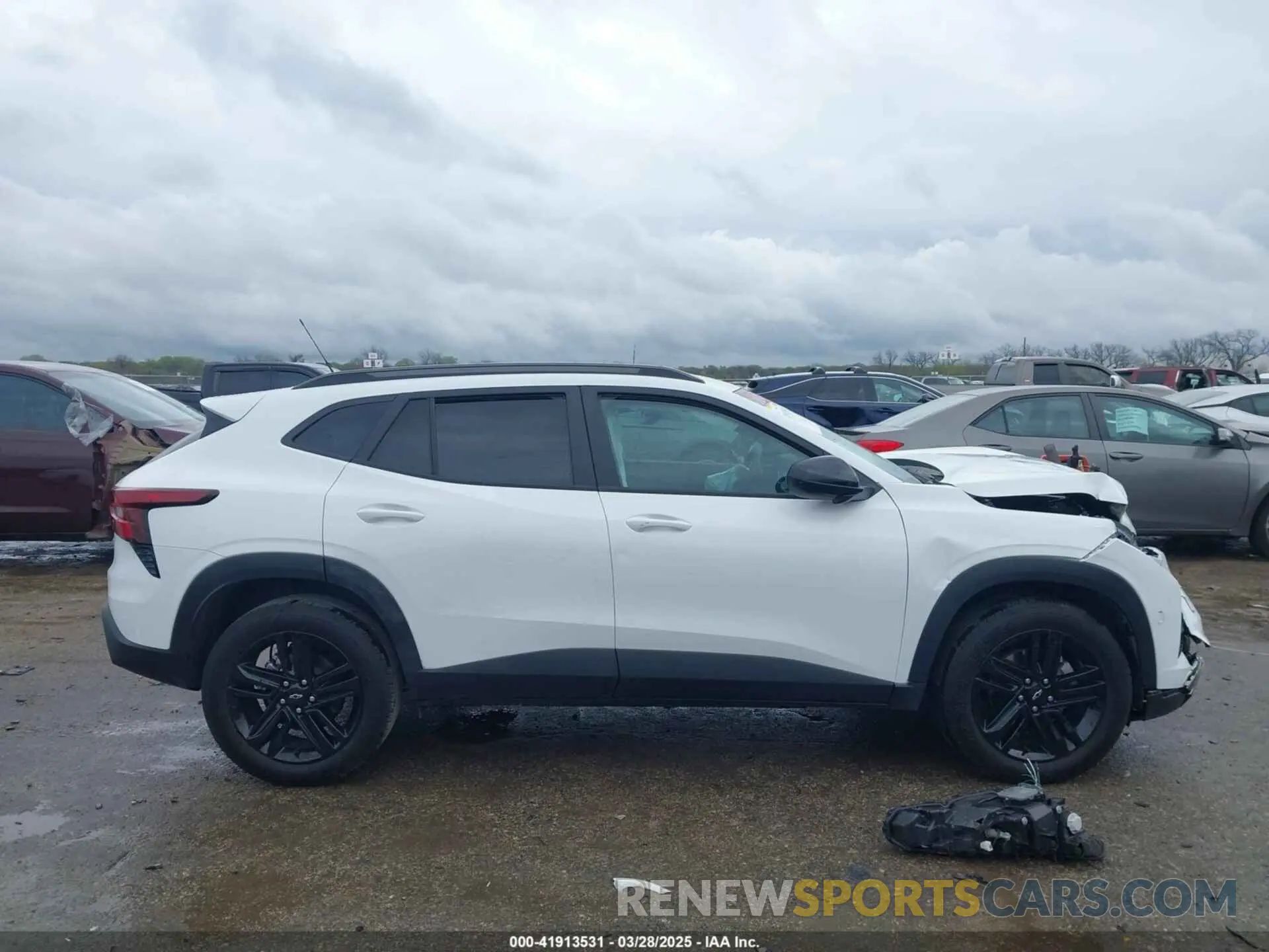 13 fotografías del automóvil dañado KL77LKE27RC132239 CHEVROLET TRAX 2024