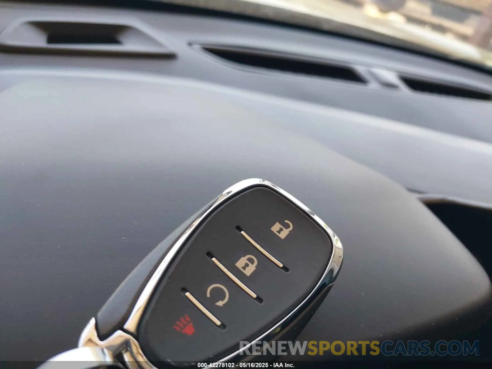 11 fotografías del automóvil dañado KL77LKE28RC015866 CHEVROLET TRAX 2024