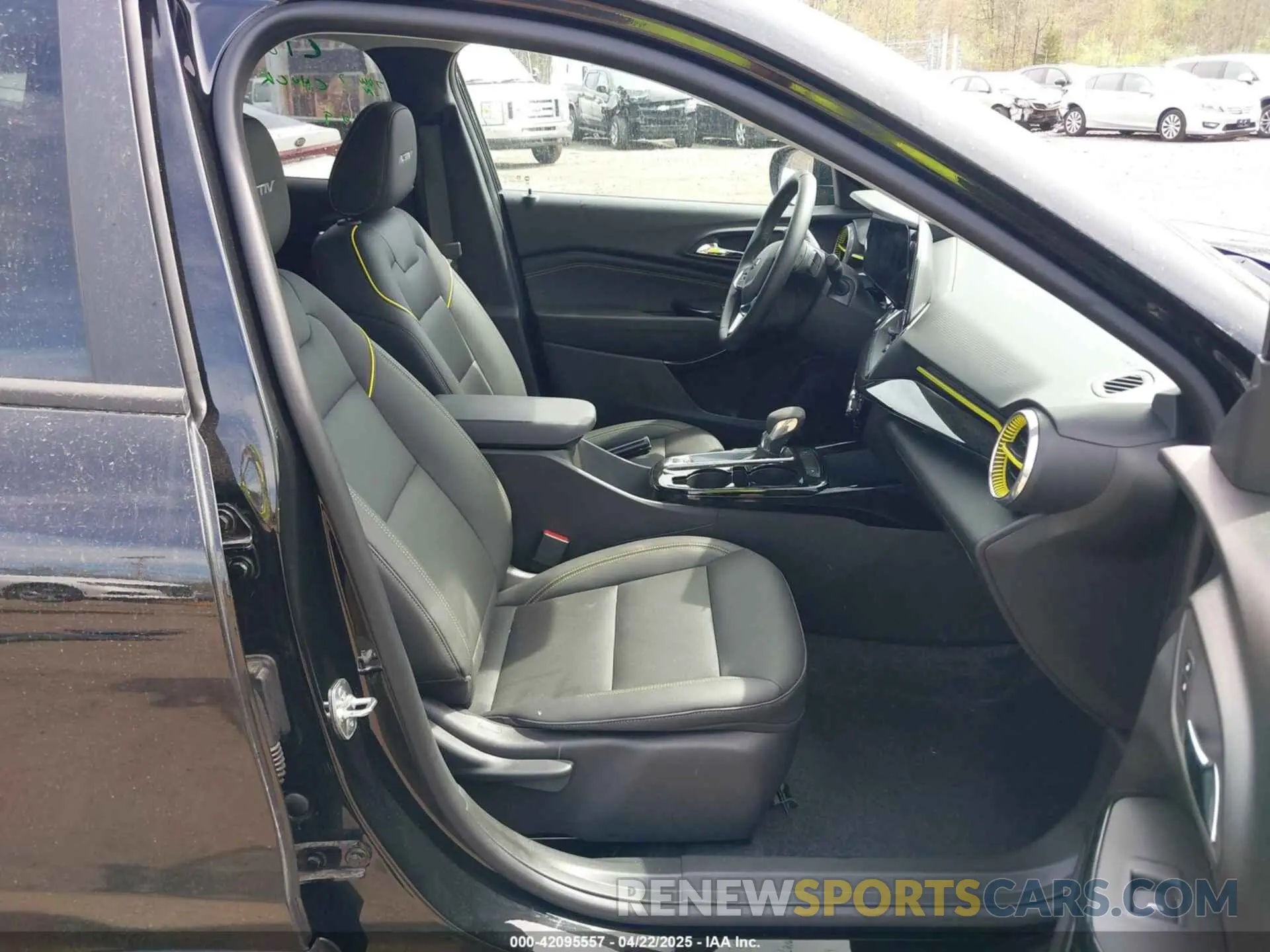5 fotografías del automóvil dañado KL77LKE28RC152497 CHEVROLET TRAX 2024