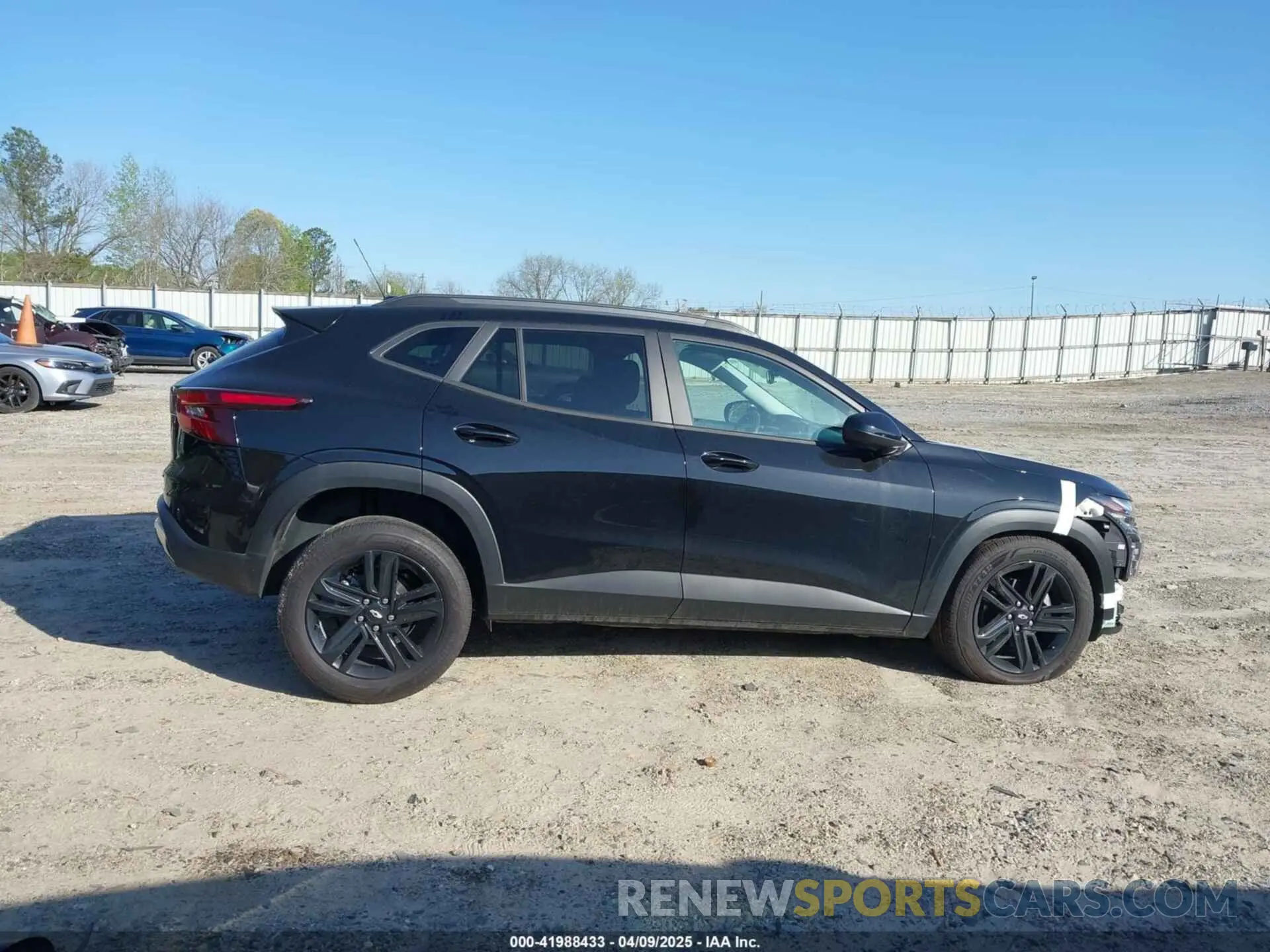 14 fotografías del automóvil dañado KL77LKE29RC100781 CHEVROLET TRAX 2024