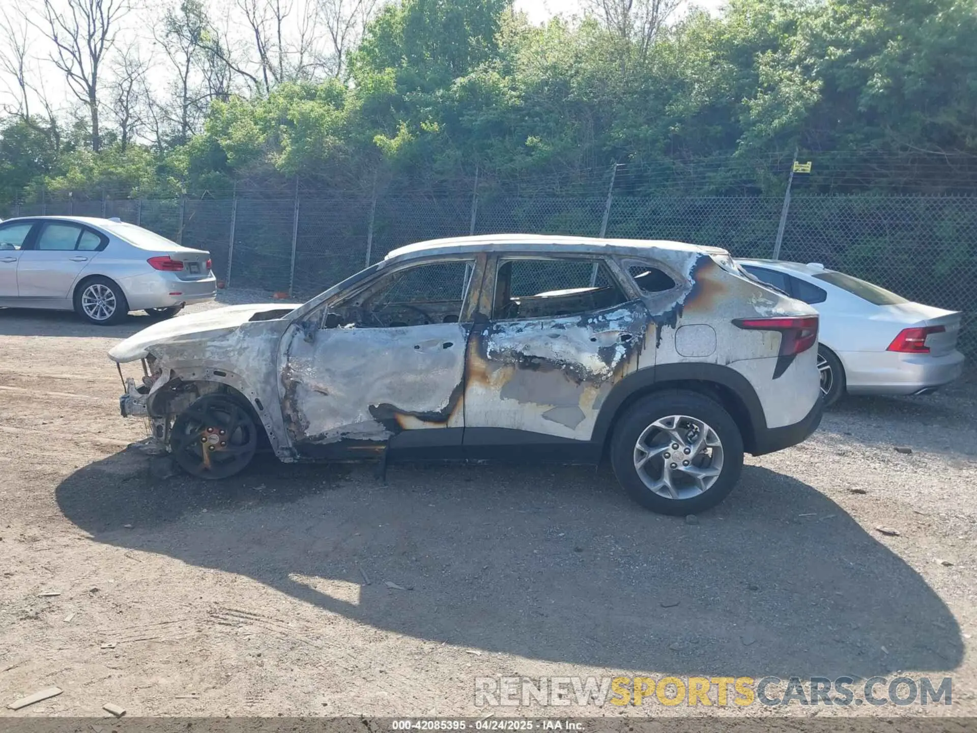 14 fotografías del automóvil dañado KL77LFEP0SC001677 CHEVROLET TRAX 2025