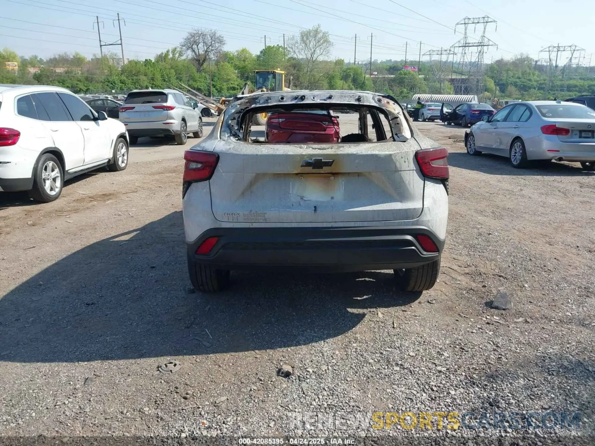 16 fotografías del automóvil dañado KL77LFEP0SC001677 CHEVROLET TRAX 2025
