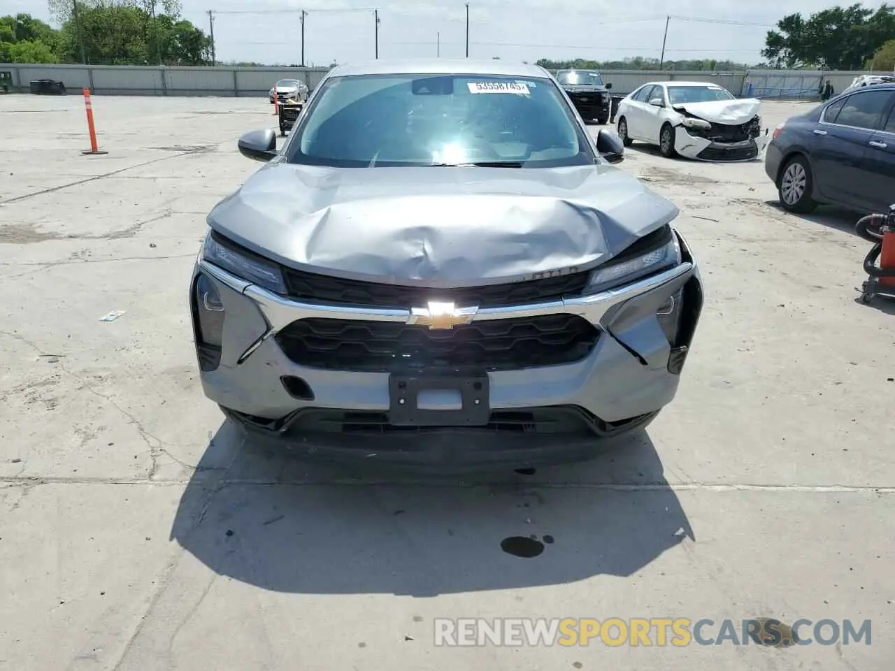 5 fotografías del automóvil dañado KL77LFEP0SC020228 CHEVROLET TRAX 2025