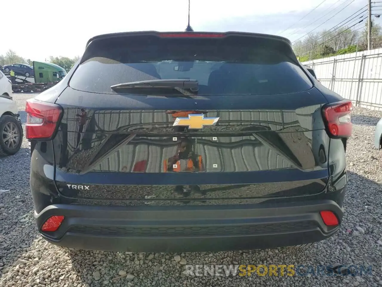 6 fotografías del automóvil dañado KL77LFEP0SC109121 CHEVROLET TRAX 2025