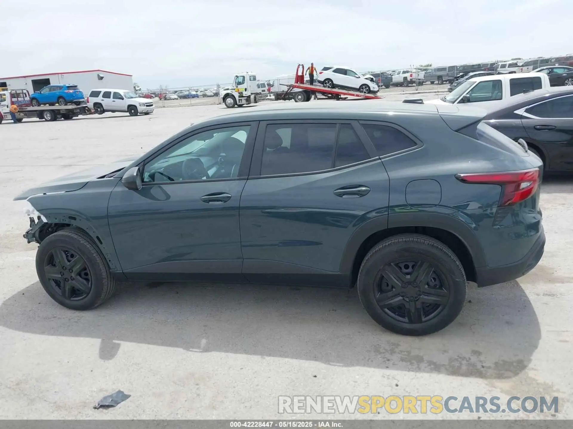 15 fotografías del automóvil dañado KL77LFEP1SC074637 CHEVROLET TRAX 2025