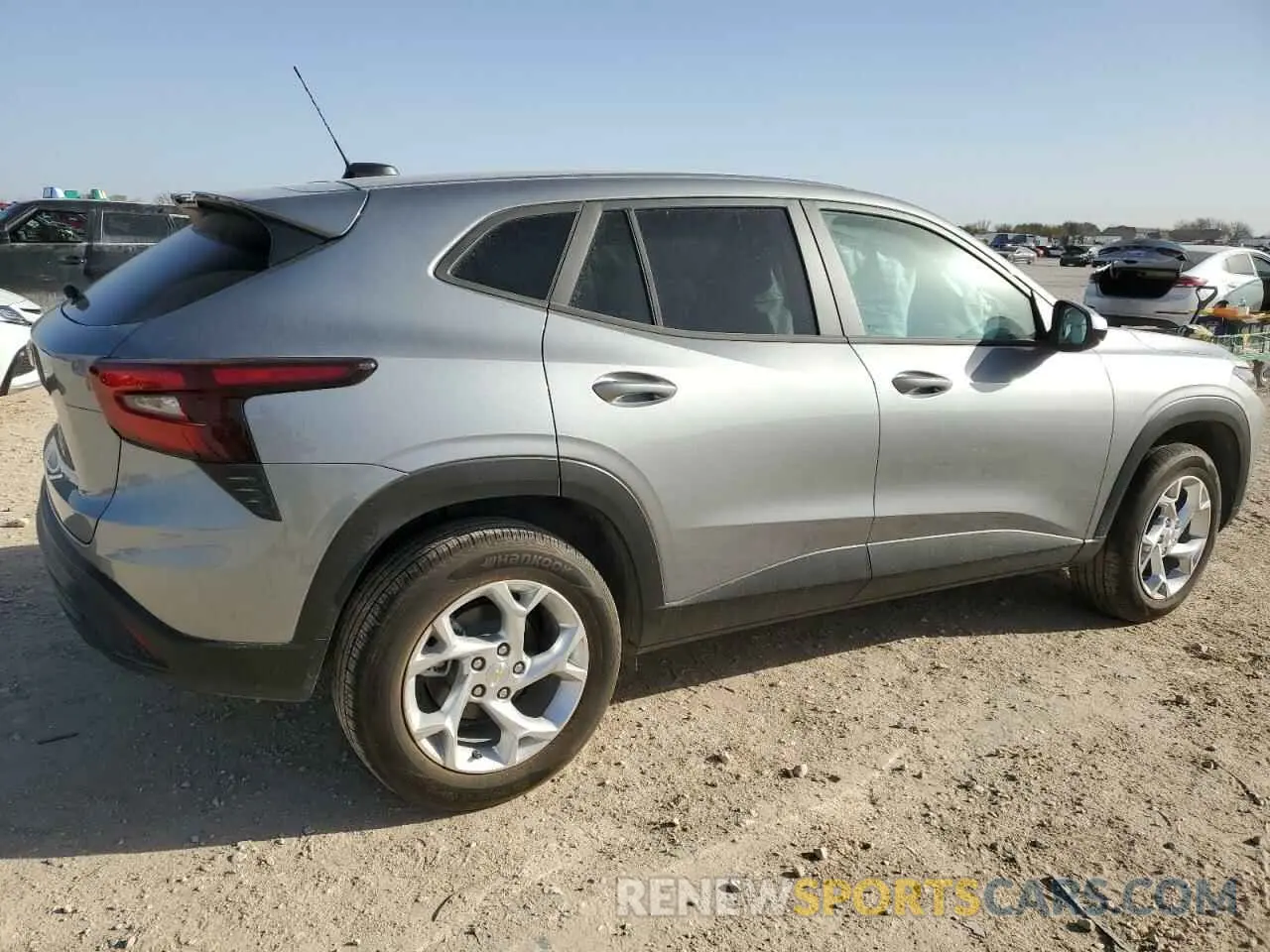 3 fotografías del automóvil dañado KL77LFEP1SC103733 CHEVROLET TRAX 2025