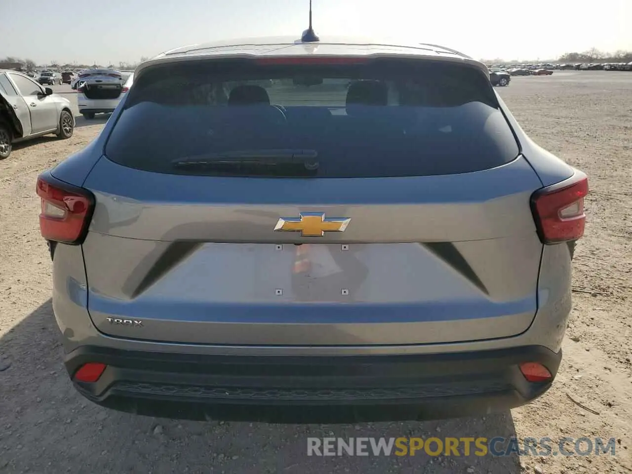 6 fotografías del automóvil dañado KL77LFEP1SC103733 CHEVROLET TRAX 2025