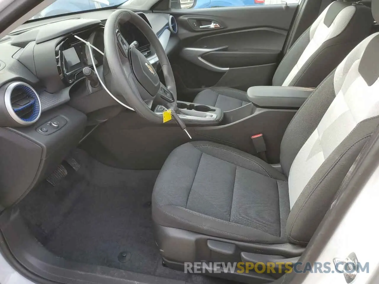 7 fotografías del automóvil dañado KL77LFEP3SC117858 CHEVROLET TRAX 2025