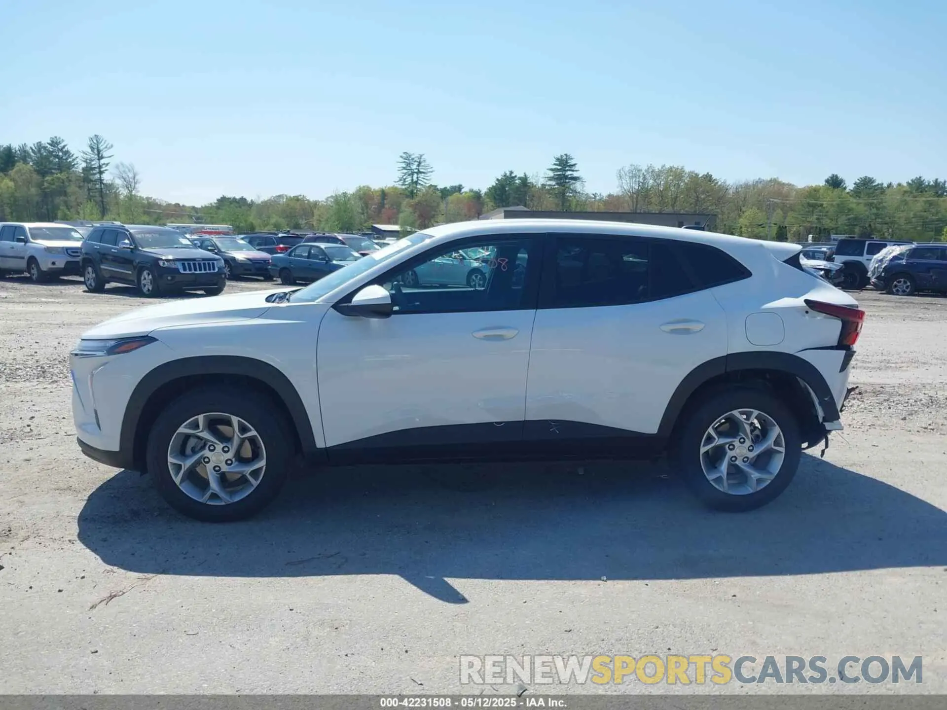14 fotografías del automóvil dañado KL77LFEP5SC237595 CHEVROLET TRAX 2025
