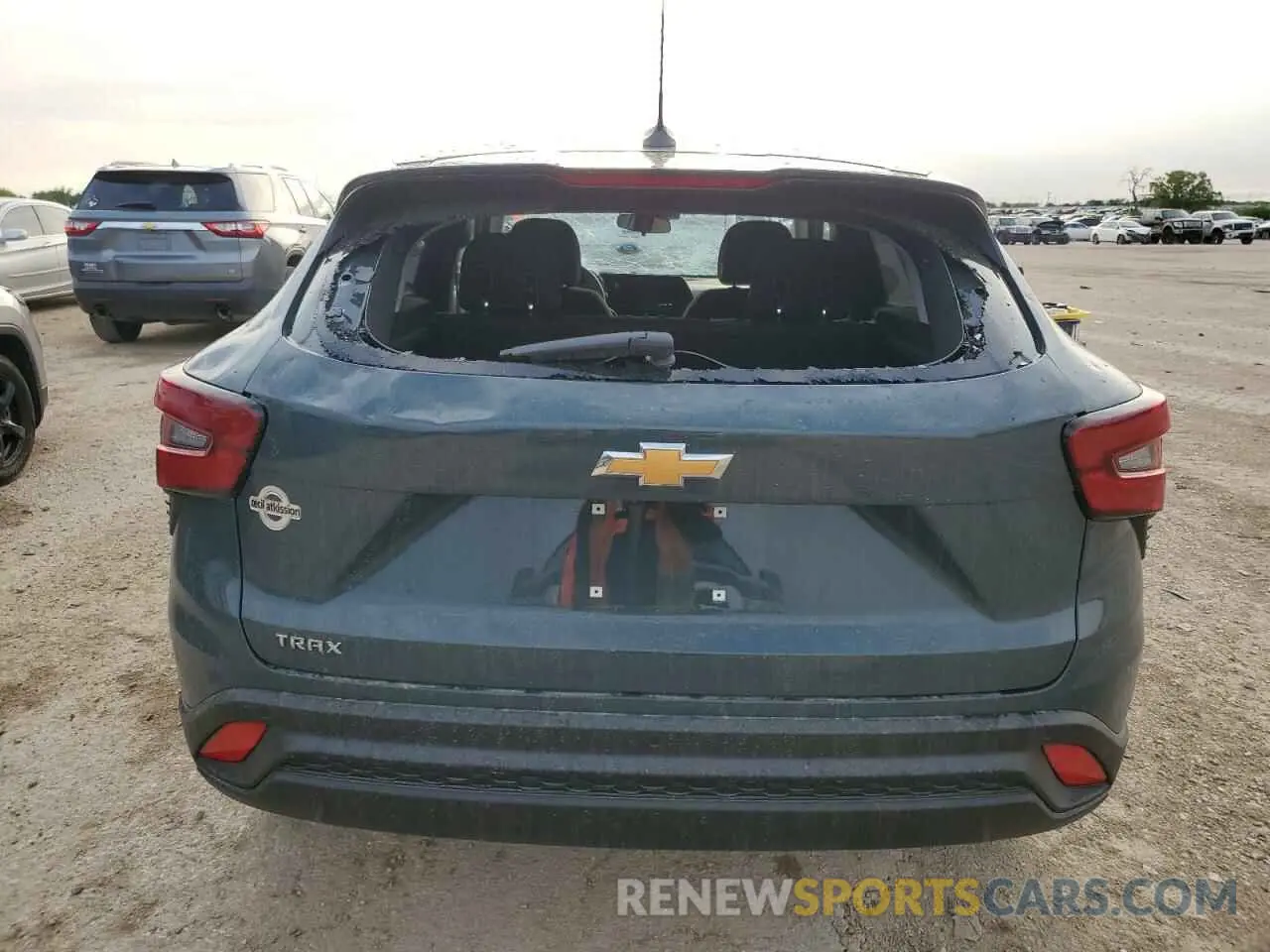 6 fotografías del automóvil dañado KL77LFEP6SC164771 CHEVROLET TRAX 2025