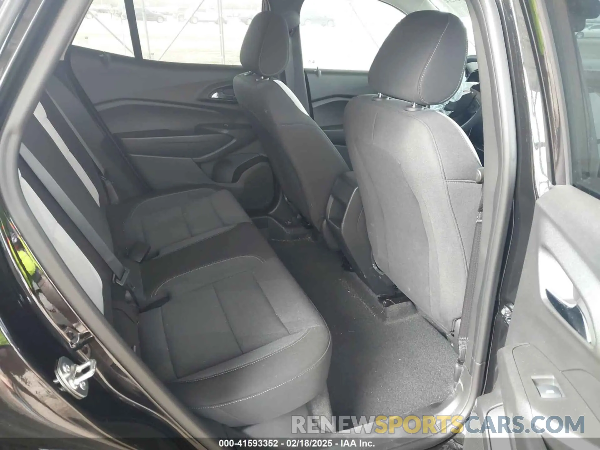8 fotografías del automóvil dañado KL77LFEP7SC046843 CHEVROLET TRAX 2025