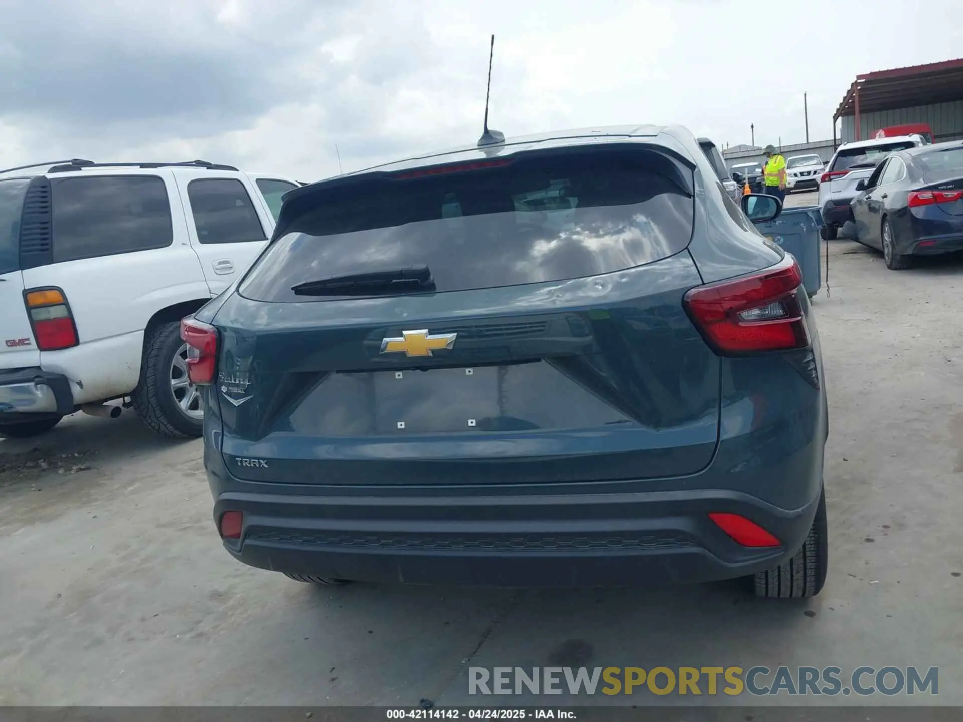 16 fotografías del automóvil dañado KL77LFEP8SC046494 CHEVROLET TRAX 2025