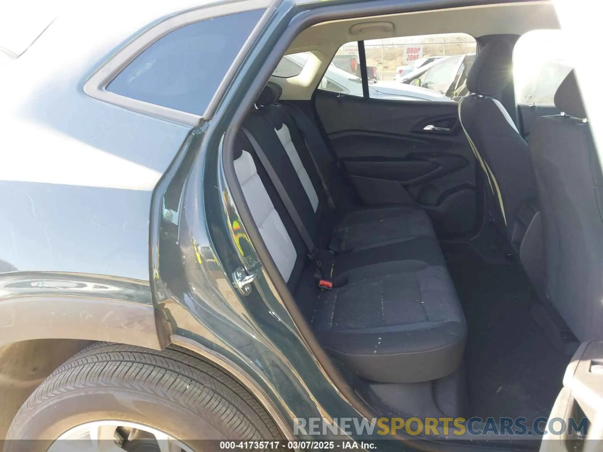 8 fotografías del automóvil dañado KL77LFEP8SC066146 CHEVROLET TRAX 2025