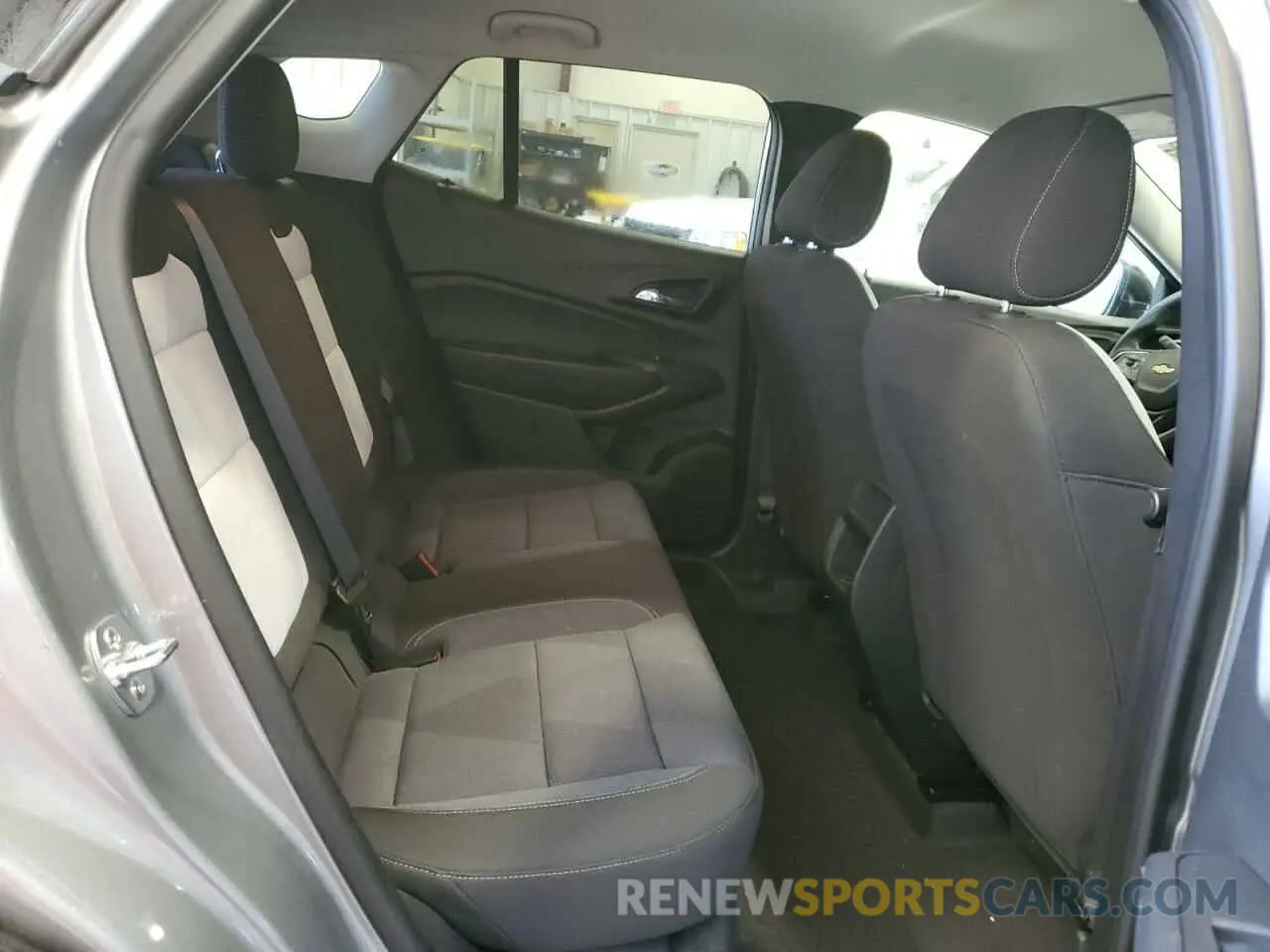 10 fotografías del automóvil dañado KL77LFEP9SC062316 CHEVROLET TRAX 2025