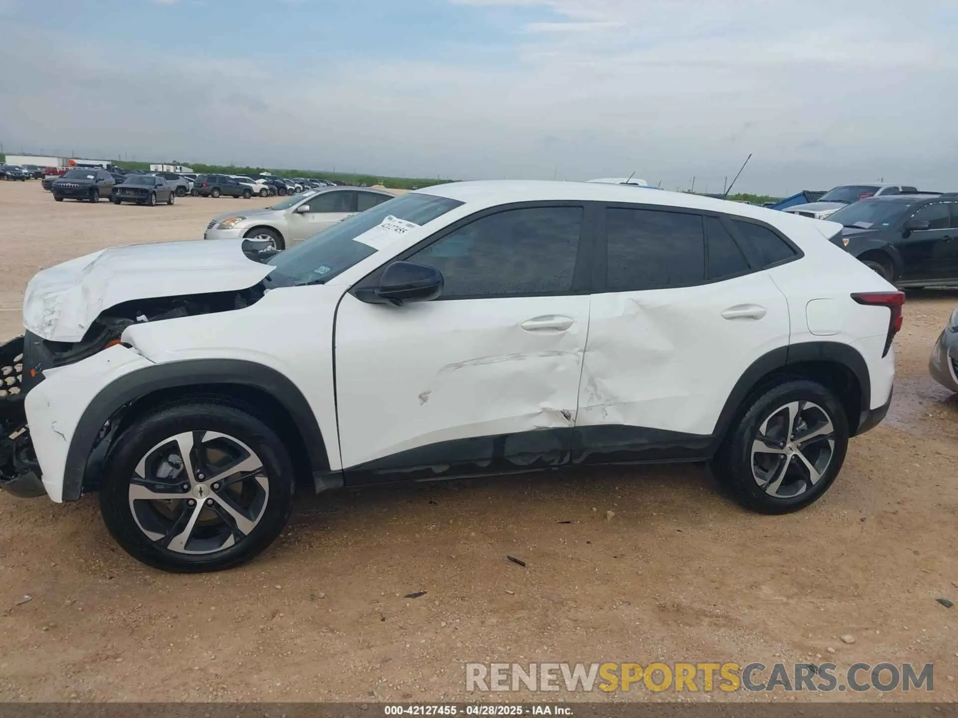 21 fotografías del automóvil dañado KL77LGEP1SC007414 CHEVROLET TRAX 2025