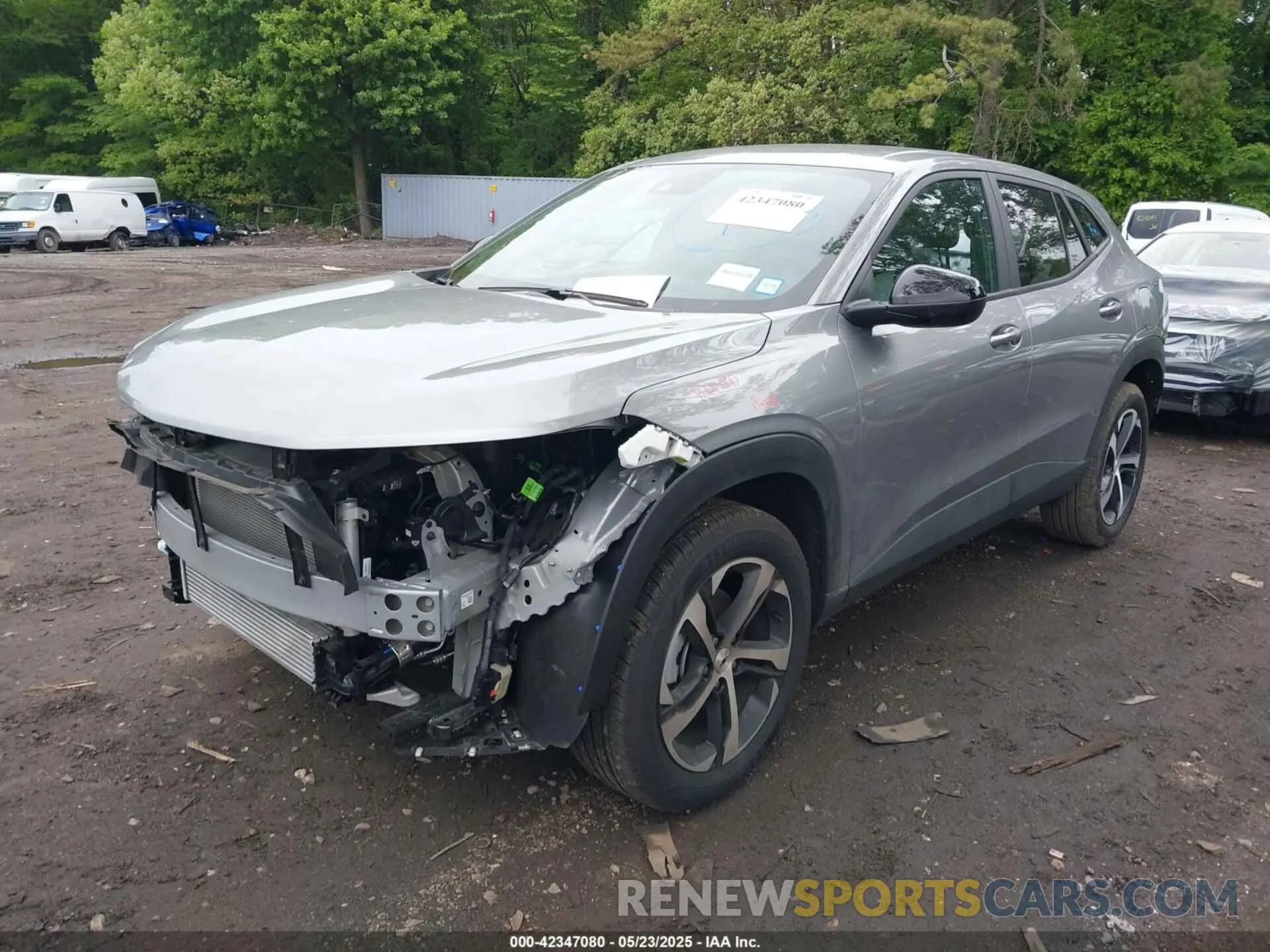 2 fotografías del automóvil dañado KL77LGEP1SC127424 CHEVROLET TRAX 2025