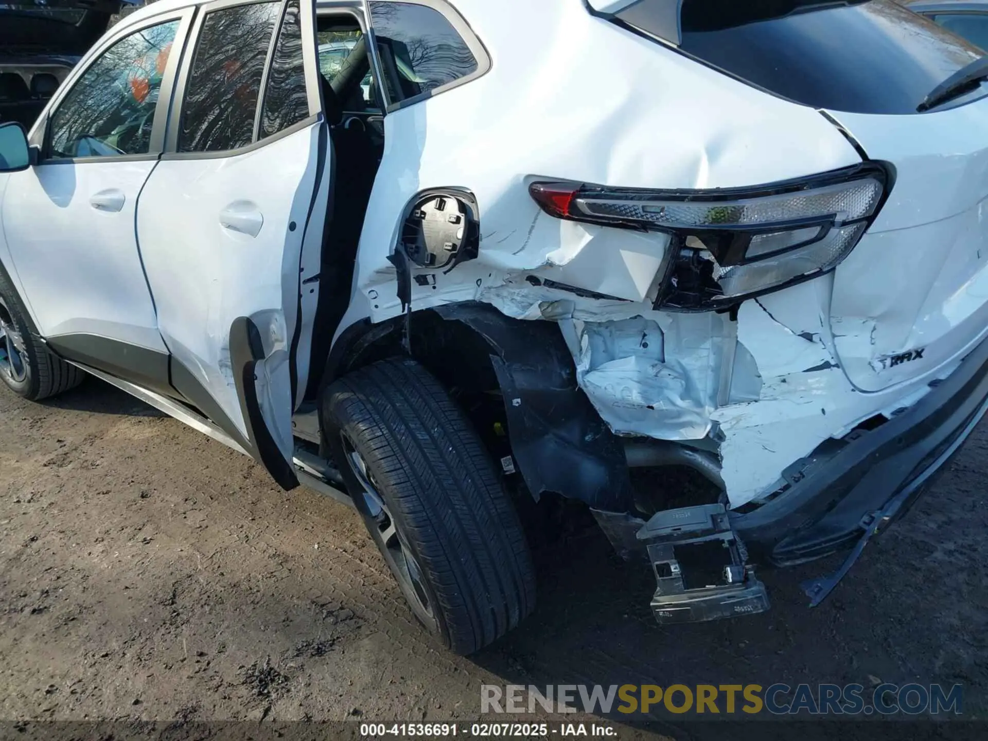 6 fotografías del automóvil dañado KL77LGEP3SC095088 CHEVROLET TRAX 2025