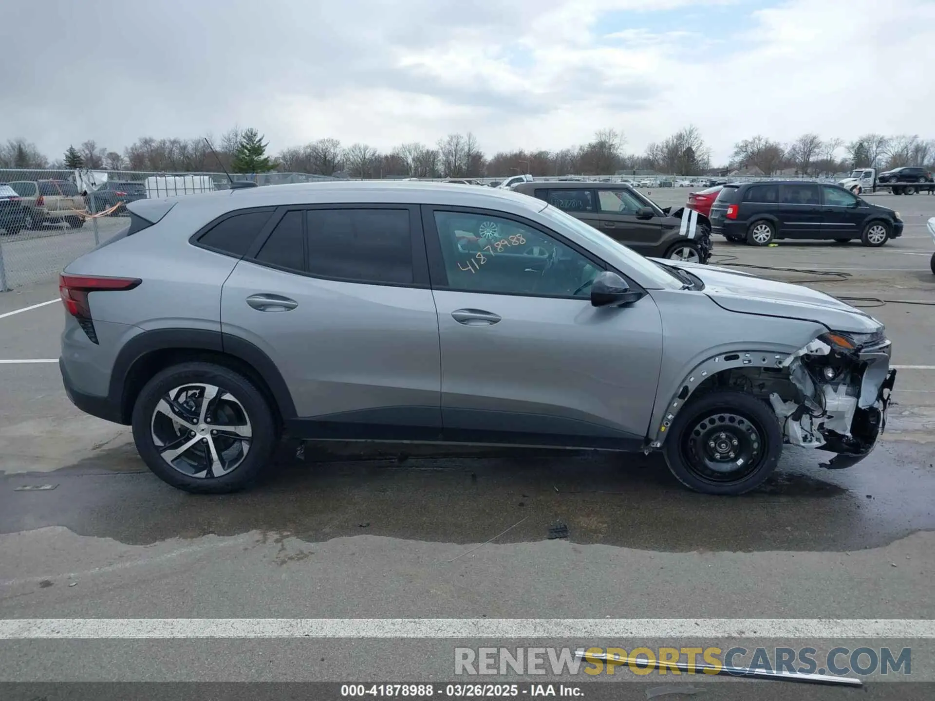 13 fotografías del automóvil dañado KL77LGEP4SC031528 CHEVROLET TRAX 2025