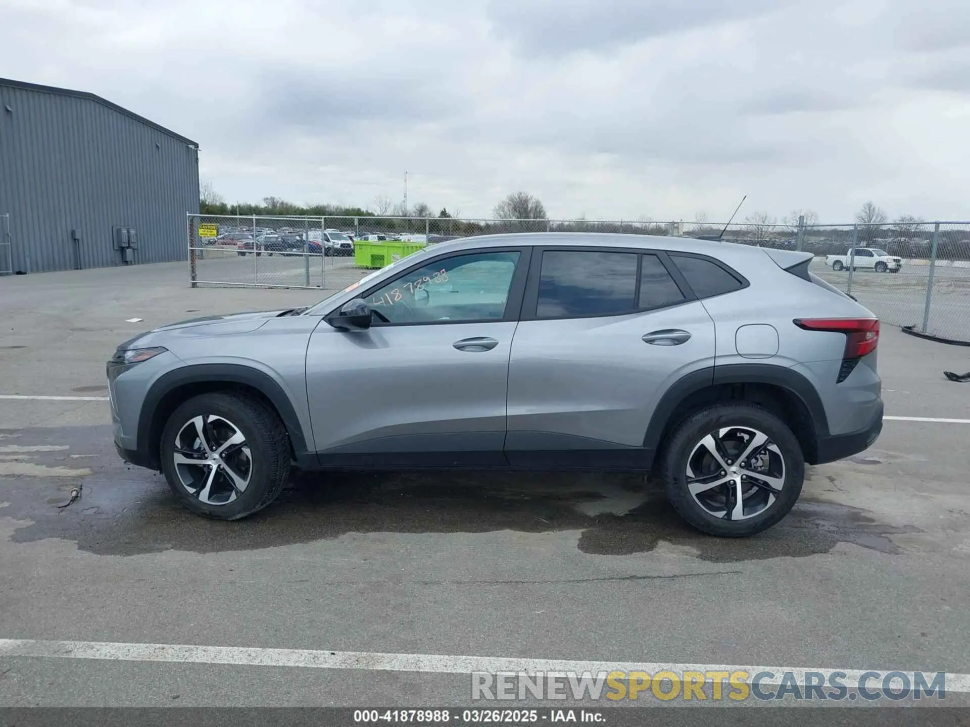 14 fotografías del automóvil dañado KL77LGEP4SC031528 CHEVROLET TRAX 2025