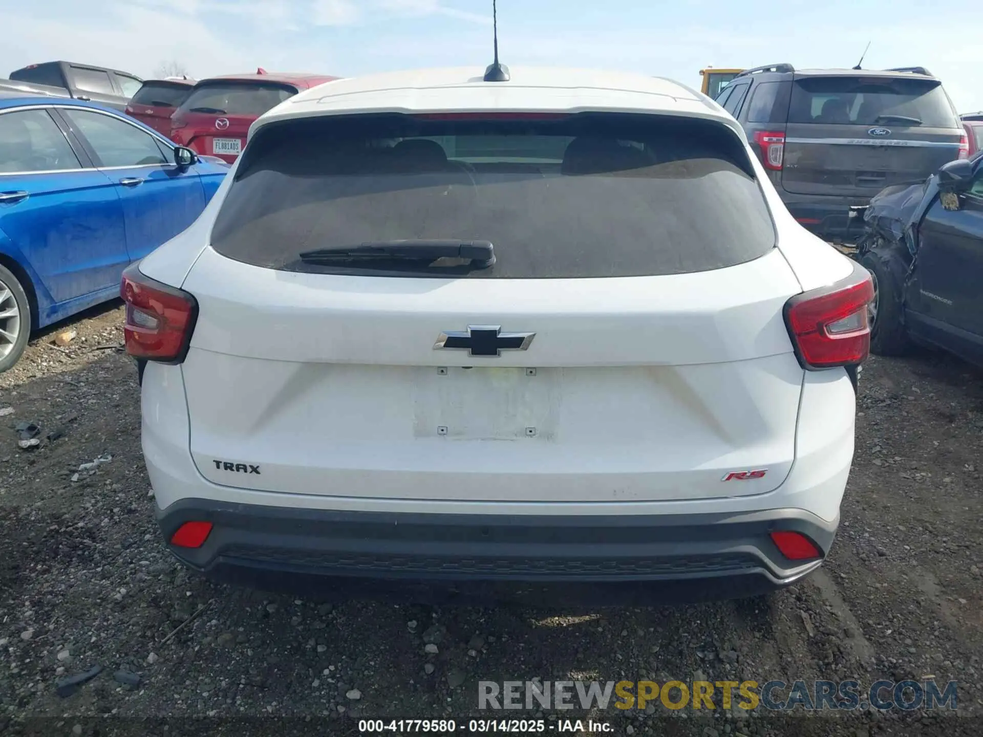 16 fotografías del automóvil dañado KL77LGEP8SC043648 CHEVROLET TRAX 2025