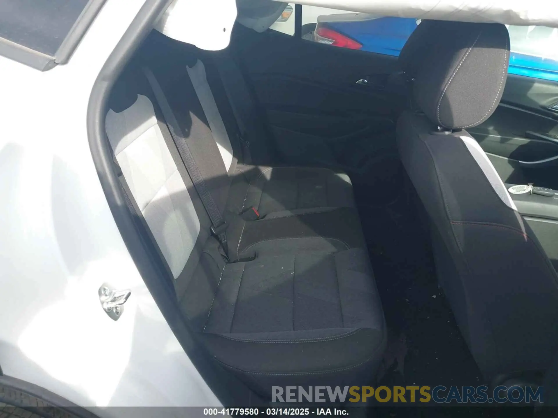 8 fotografías del automóvil dañado KL77LGEP8SC043648 CHEVROLET TRAX 2025