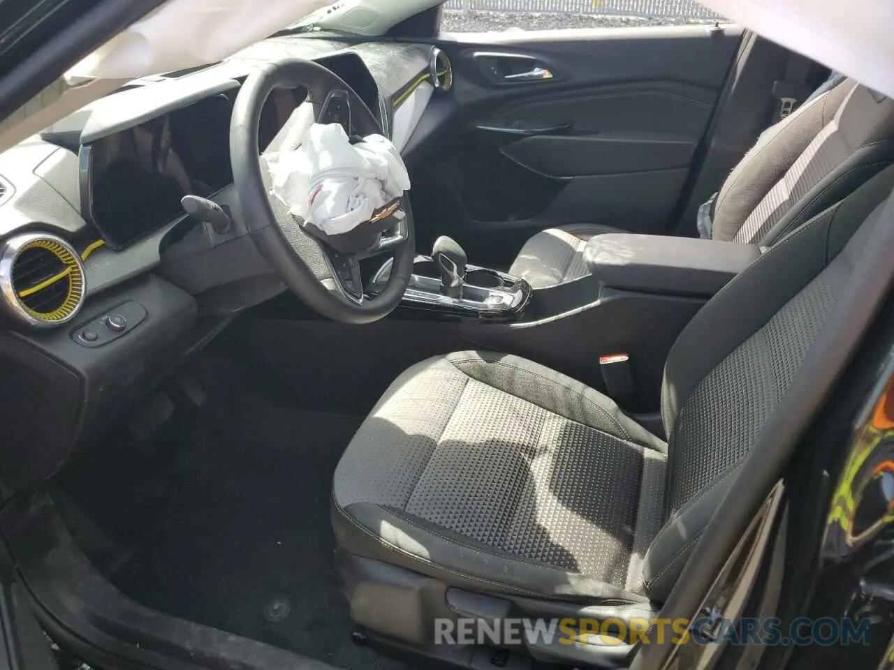 7 fotografías del automóvil dañado KL77LHE25SC164969 CHEVROLET TRAX 2025