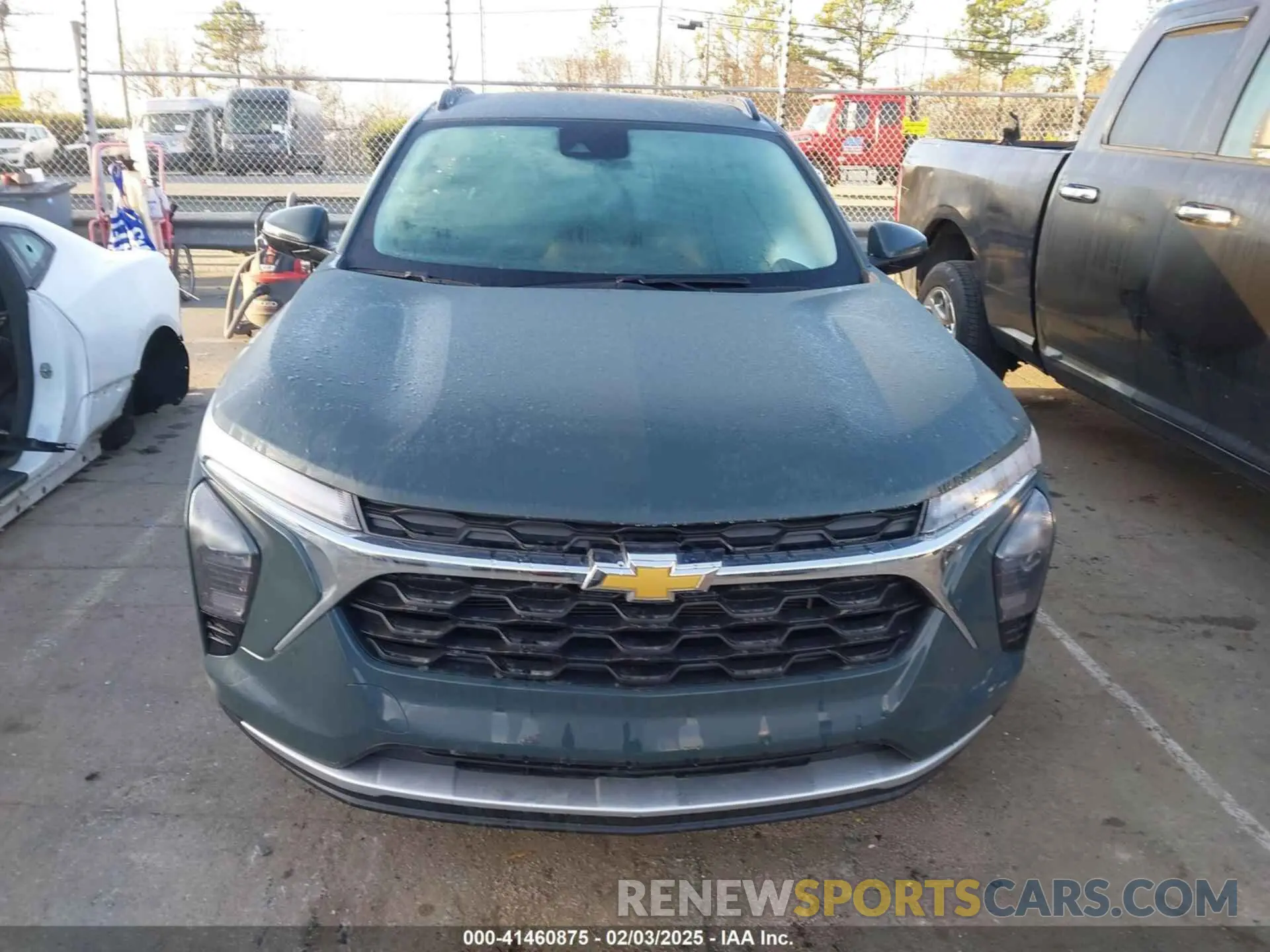 13 fotografías del automóvil dañado KL77LHEP0SC103136 CHEVROLET TRAX 2025