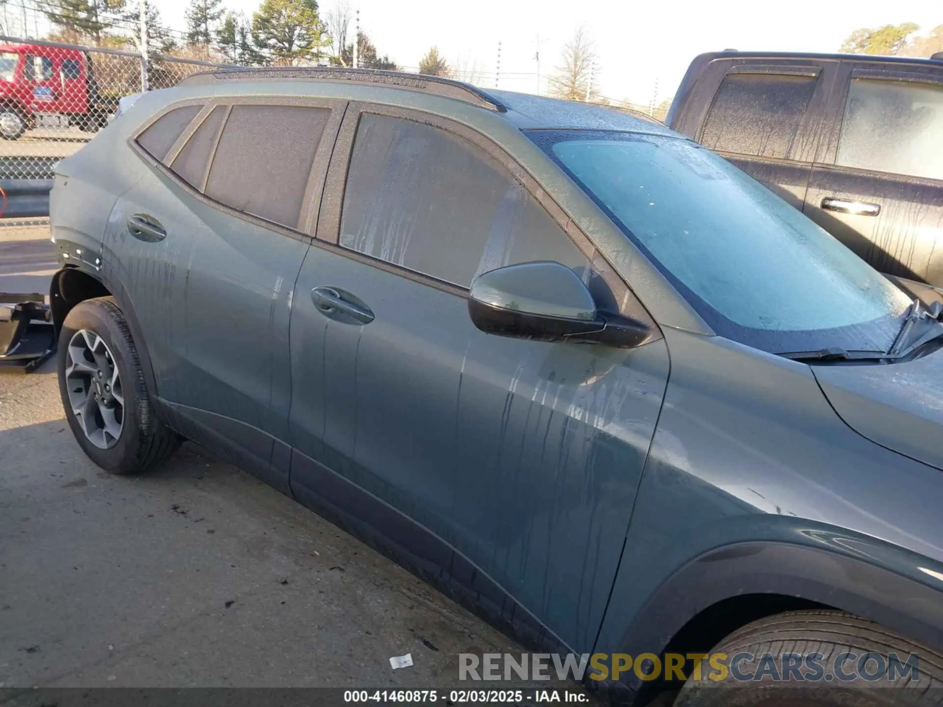 14 fotografías del automóvil dañado KL77LHEP0SC103136 CHEVROLET TRAX 2025