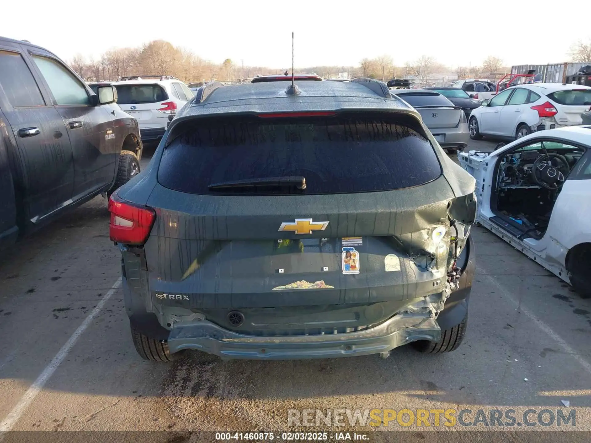 17 fotografías del automóvil dañado KL77LHEP0SC103136 CHEVROLET TRAX 2025