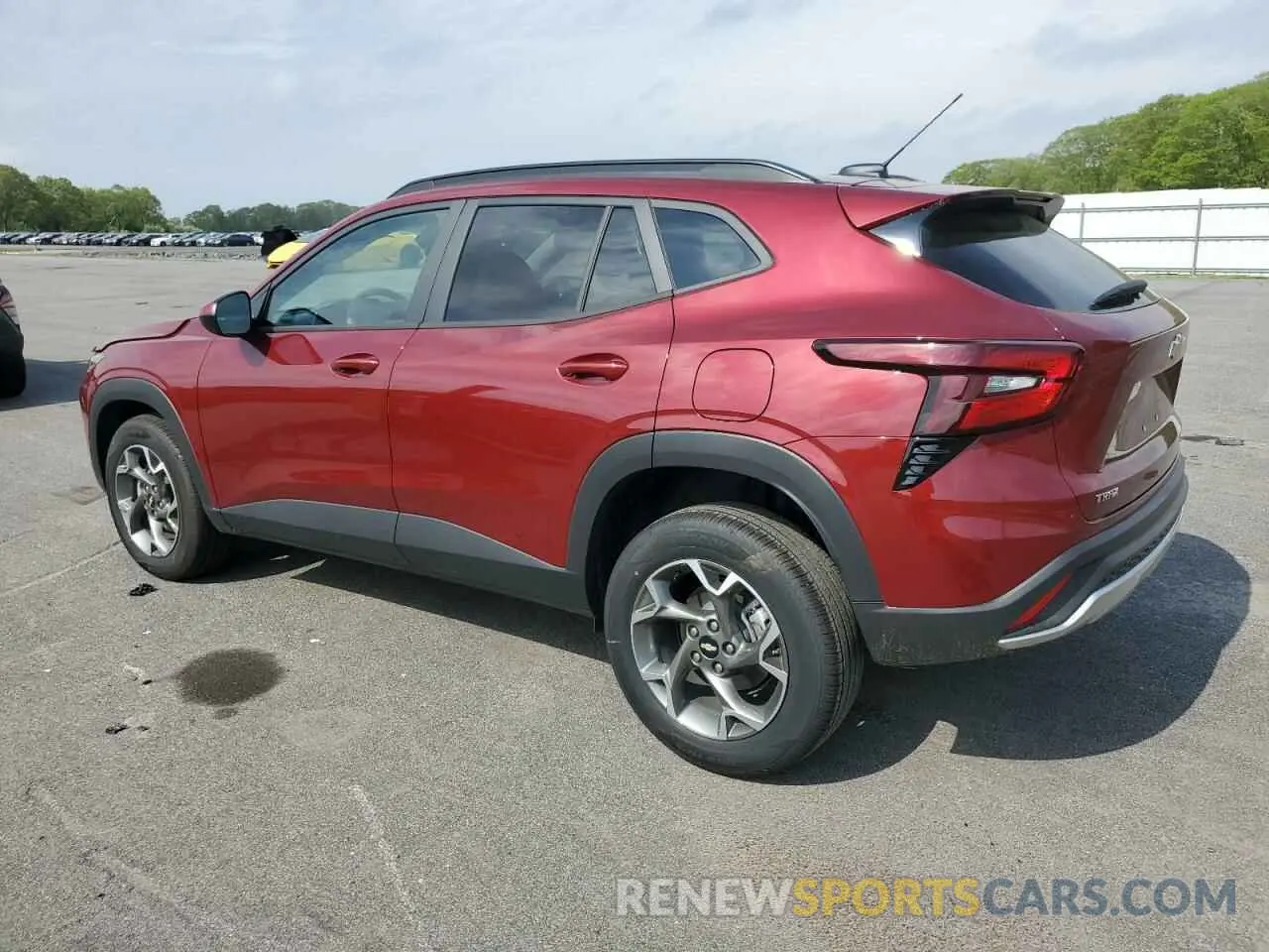 2 fotografías del automóvil dañado KL77LHEP0SC201860 CHEVROLET TRAX 2025