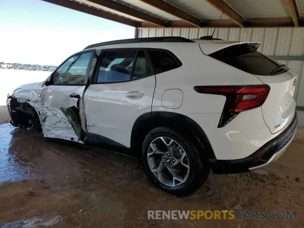 2 fotografías del automóvil dañado KL77LHEP0SC225172 CHEVROLET TRAX 2025