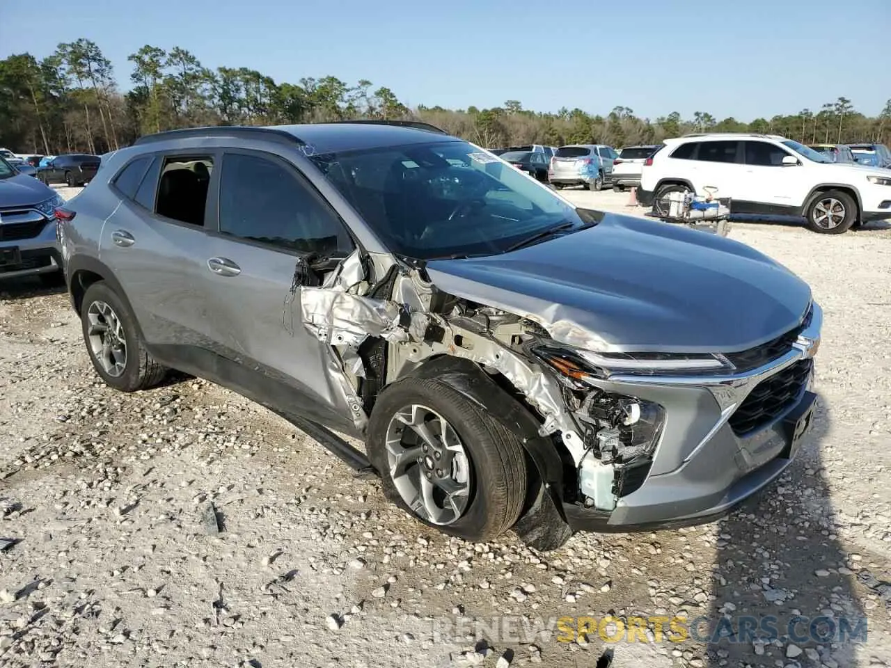 4 fotografías del automóvil dañado KL77LHEP1SC028088 CHEVROLET TRAX 2025