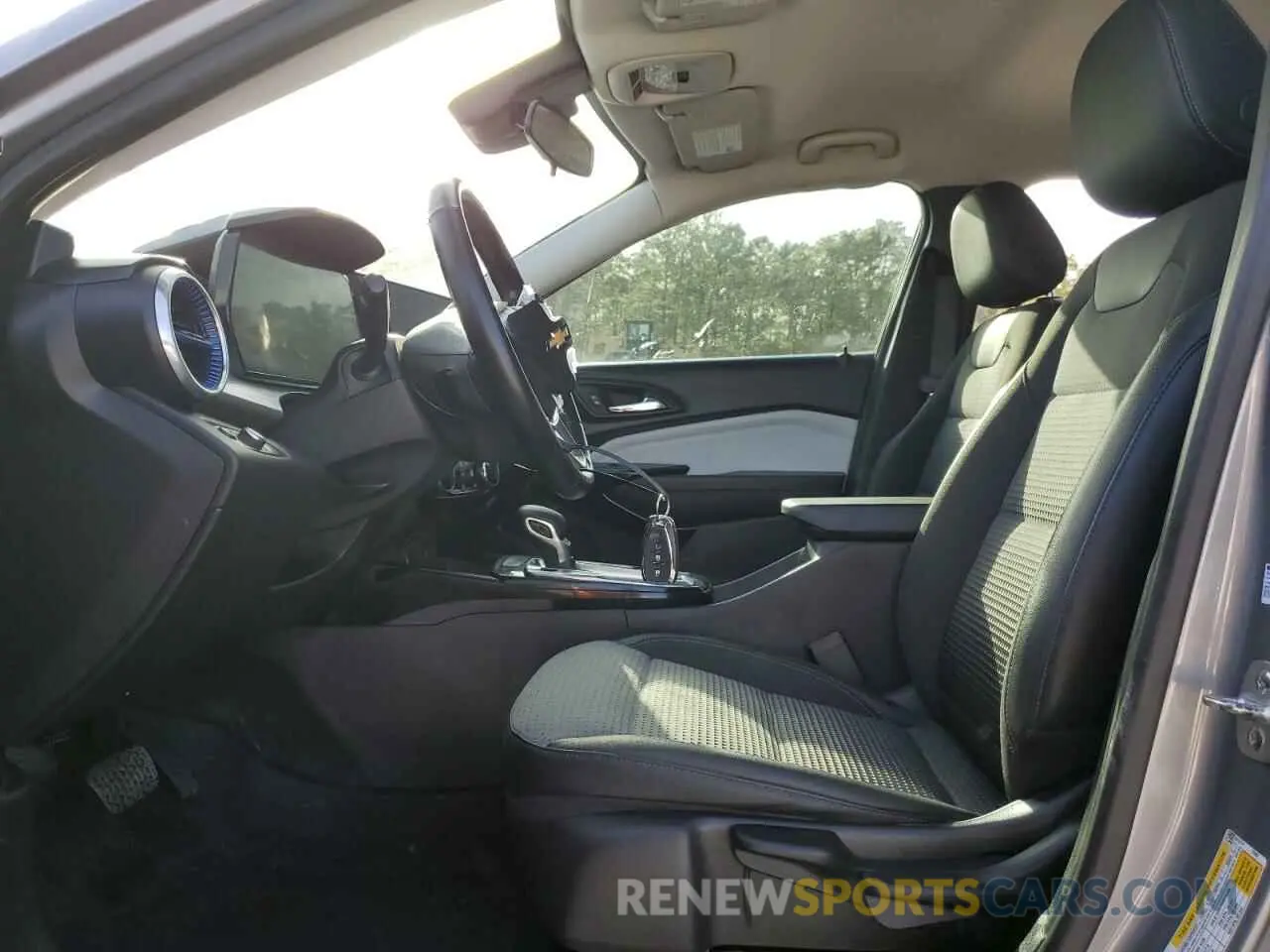 7 fotografías del automóvil dañado KL77LHEP1SC028088 CHEVROLET TRAX 2025