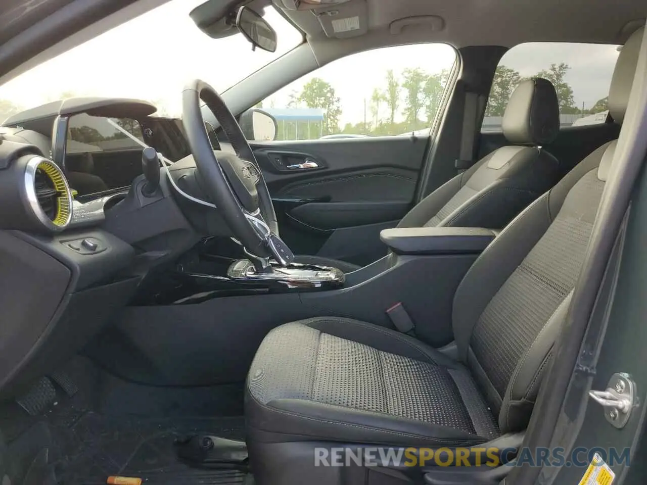 7 fotografías del automóvil dañado KL77LHEP2SC030917 CHEVROLET TRAX 2025