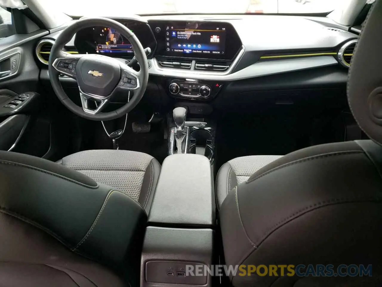 8 fotografías del automóvil dañado KL77LHEP2SC043442 CHEVROLET TRAX 2025