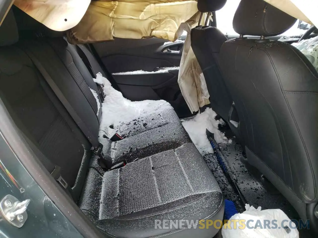 12 fotografías del automóvil dañado KL77LHEP2SC049161 CHEVROLET TRAX 2025