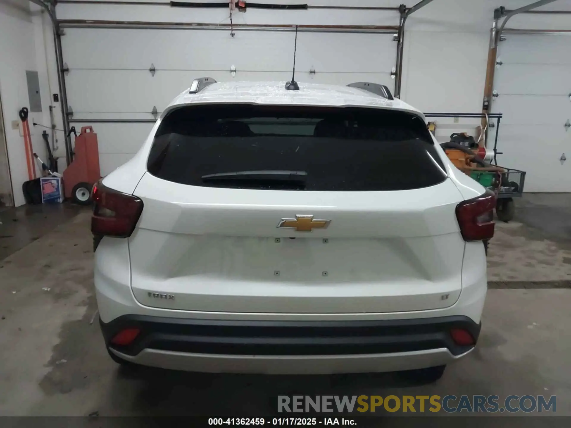 16 fotografías del automóvil dañado KL77LHEP2SC134923 CHEVROLET TRAX 2025