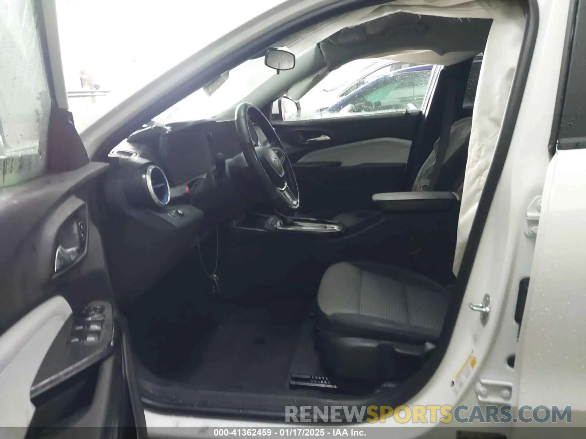 5 fotografías del automóvil dañado KL77LHEP2SC134923 CHEVROLET TRAX 2025
