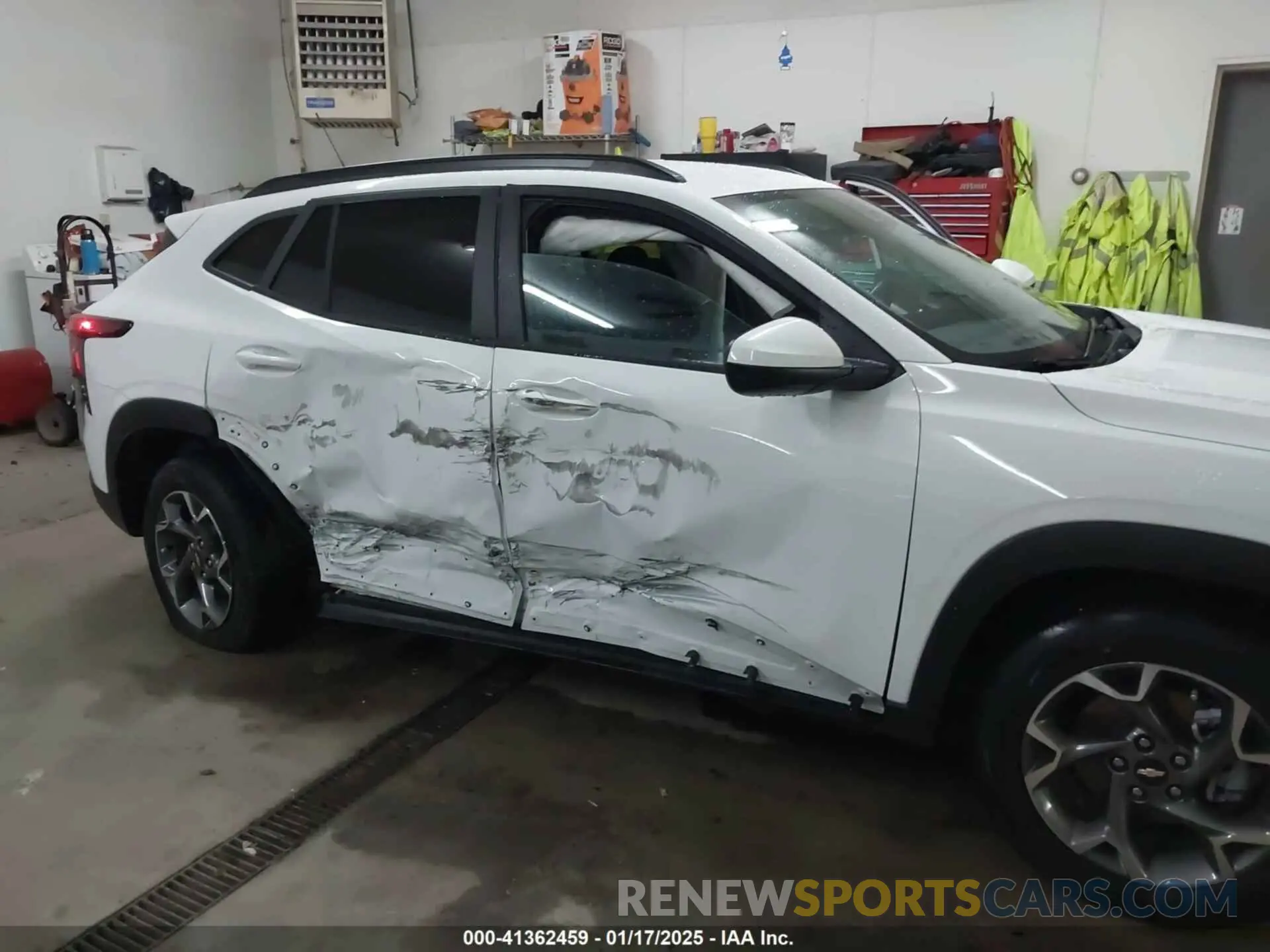 6 fotografías del automóvil dañado KL77LHEP2SC134923 CHEVROLET TRAX 2025
