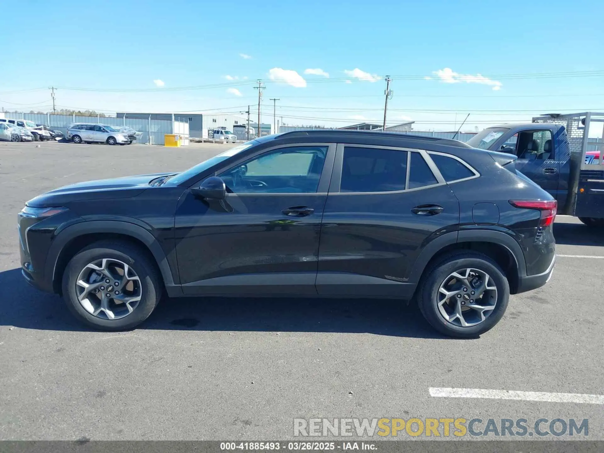 14 fotografías del automóvil dañado KL77LHEP2SC150488 CHEVROLET TRAX 2025
