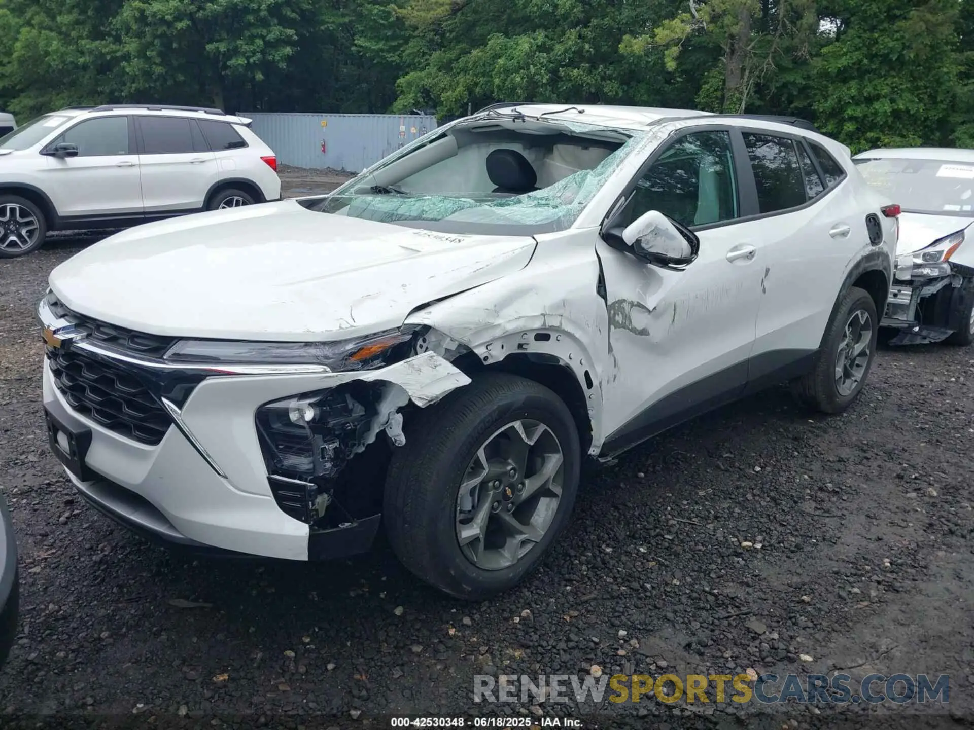 2 fotografías del automóvil dañado KL77LHEP3SC109092 CHEVROLET TRAX 2025