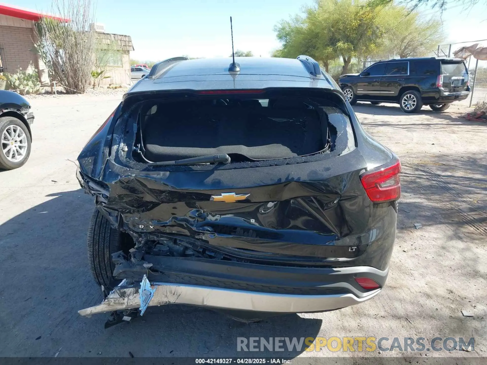 15 fotografías del automóvil dañado KL77LHEP4SC036671 CHEVROLET TRAX 2025