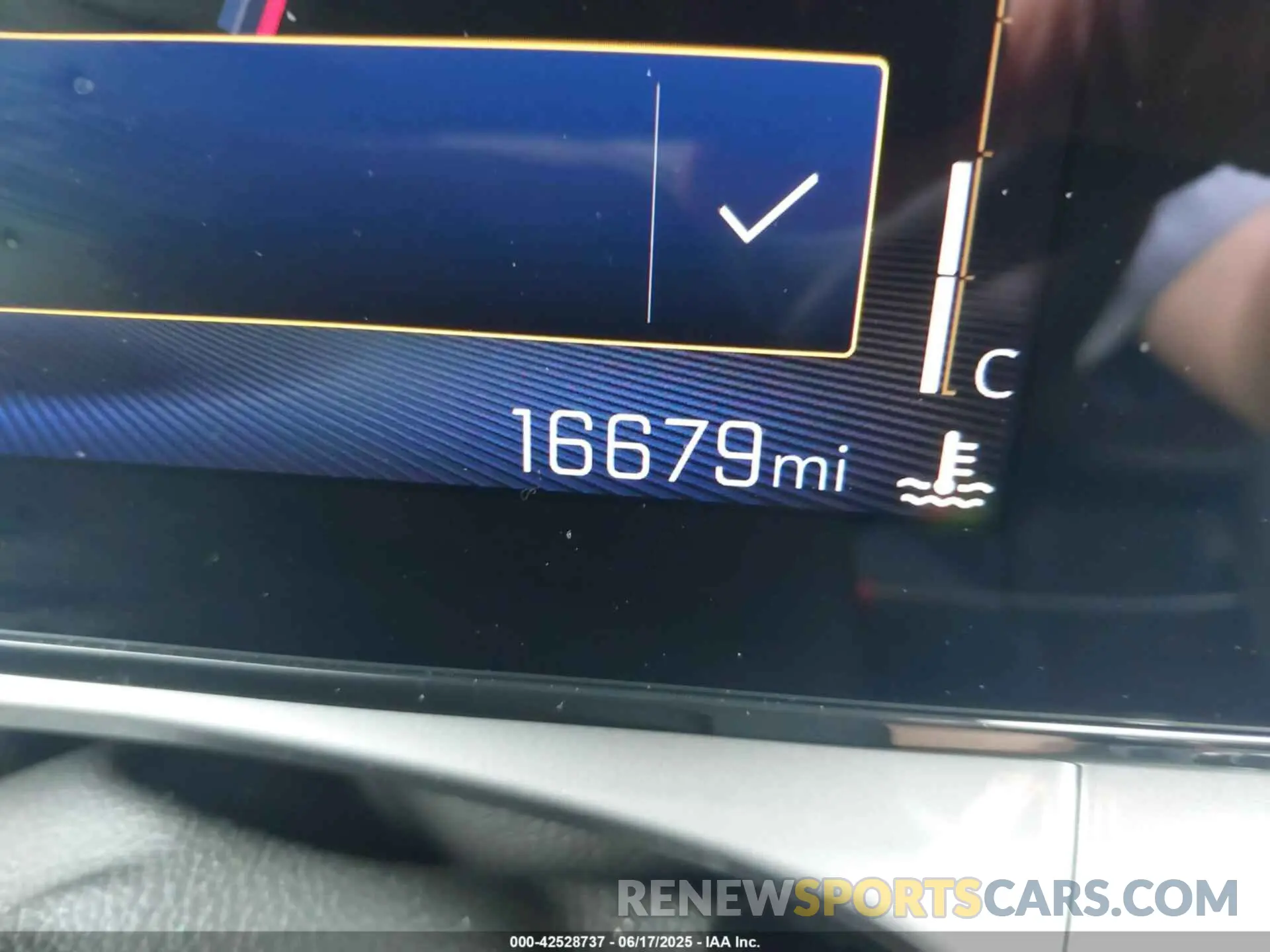 15 fotografías del automóvil dañado KL77LHEP4SC049470 CHEVROLET TRAX 2025
