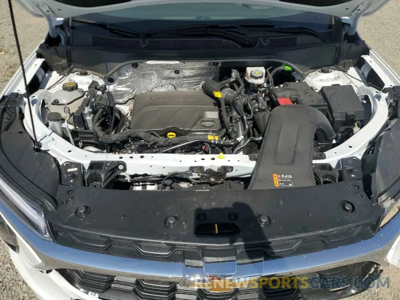 12 fotografías del automóvil dañado KL77LHEP4SC227930 CHEVROLET TRAX 2025
