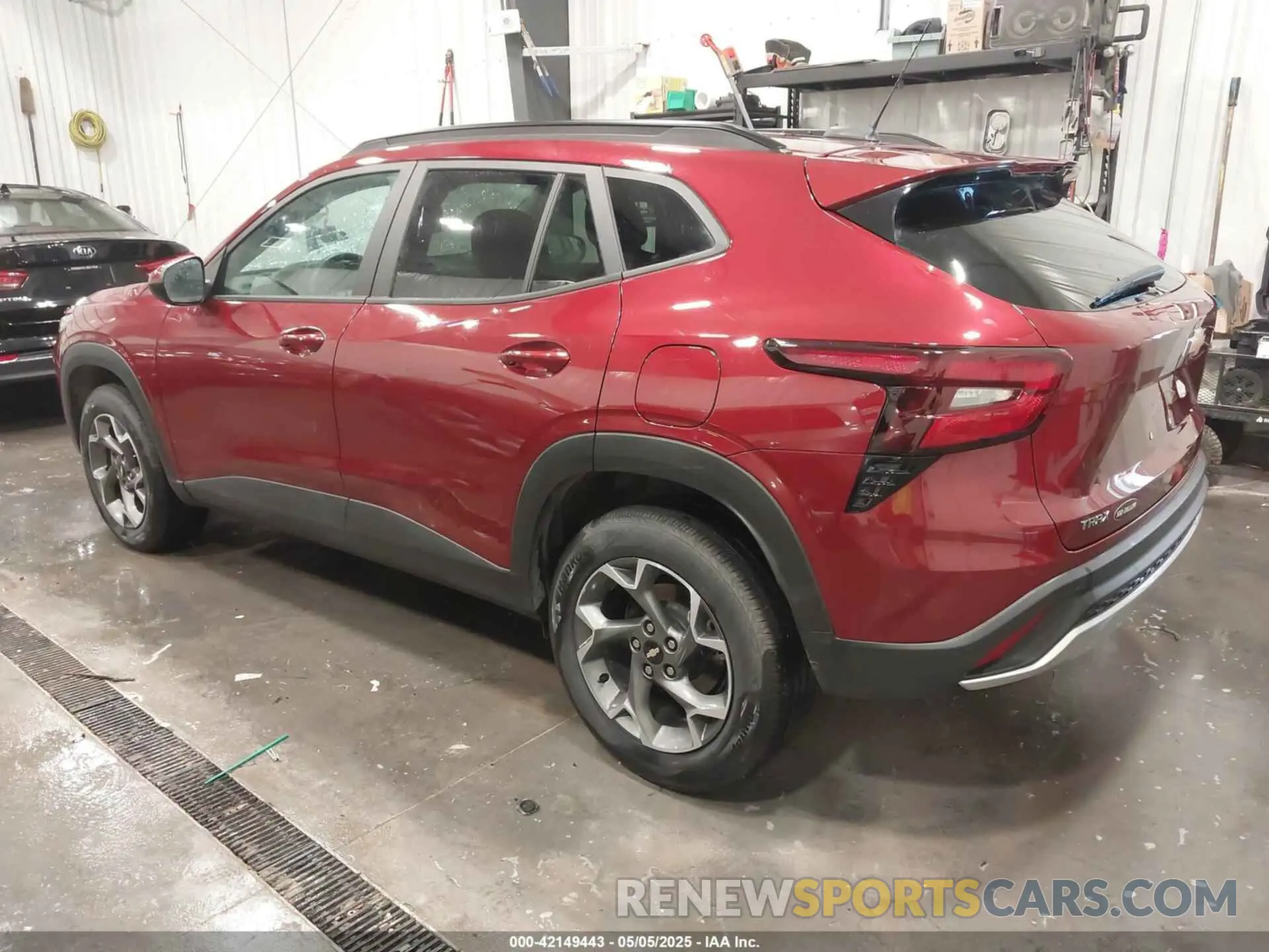3 fotografías del automóvil dañado KL77LHEP5SC006868 CHEVROLET TRAX 2025